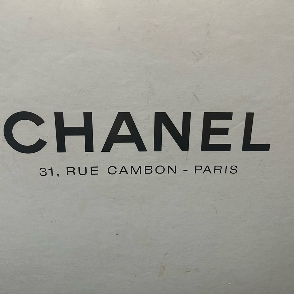 Chanel MAXI Jumbo Grey Silver Quilted Lambskin Leather Flap Bag Purse Paris Box - Picture 3 of 5